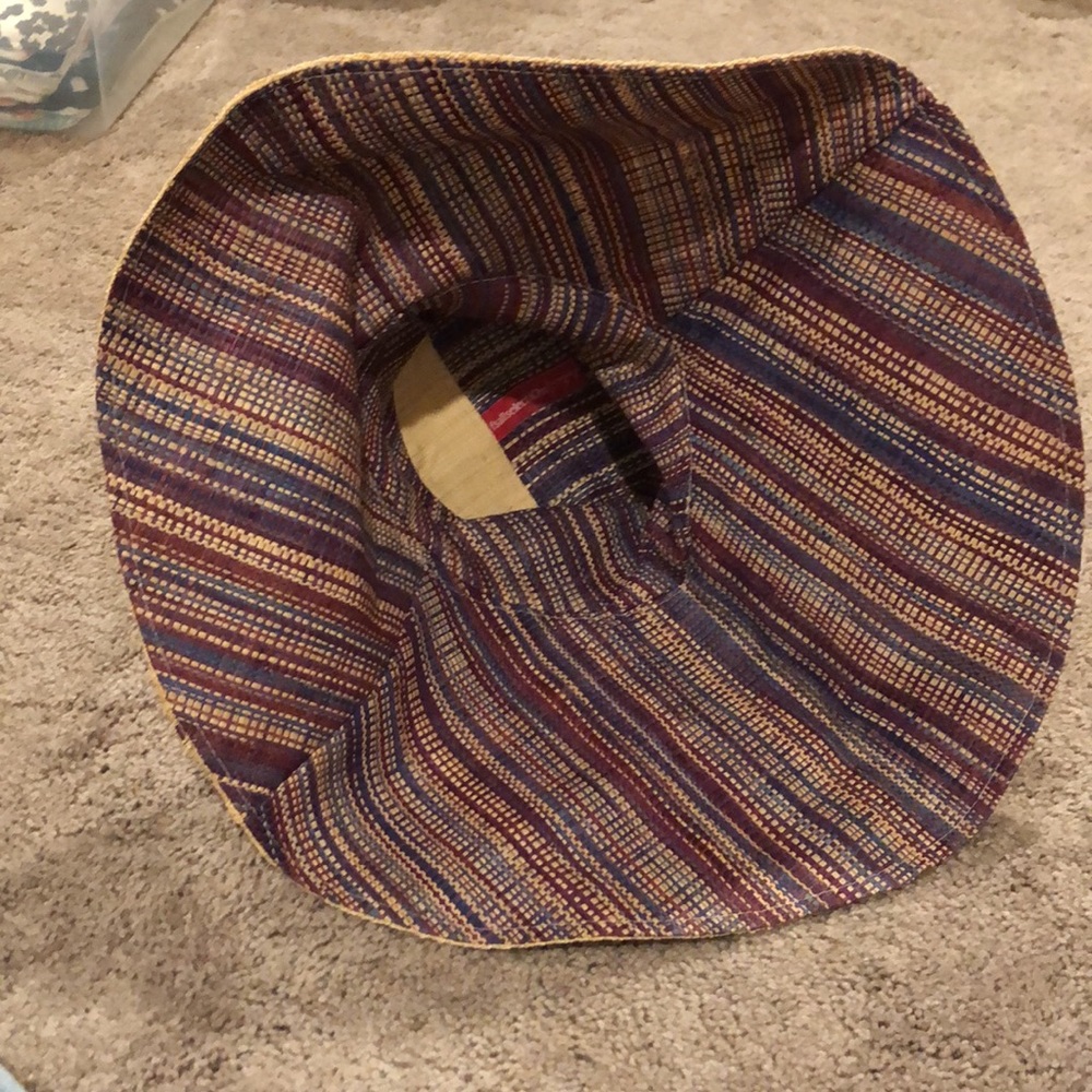 Straw Hat - Picture 3 of 6